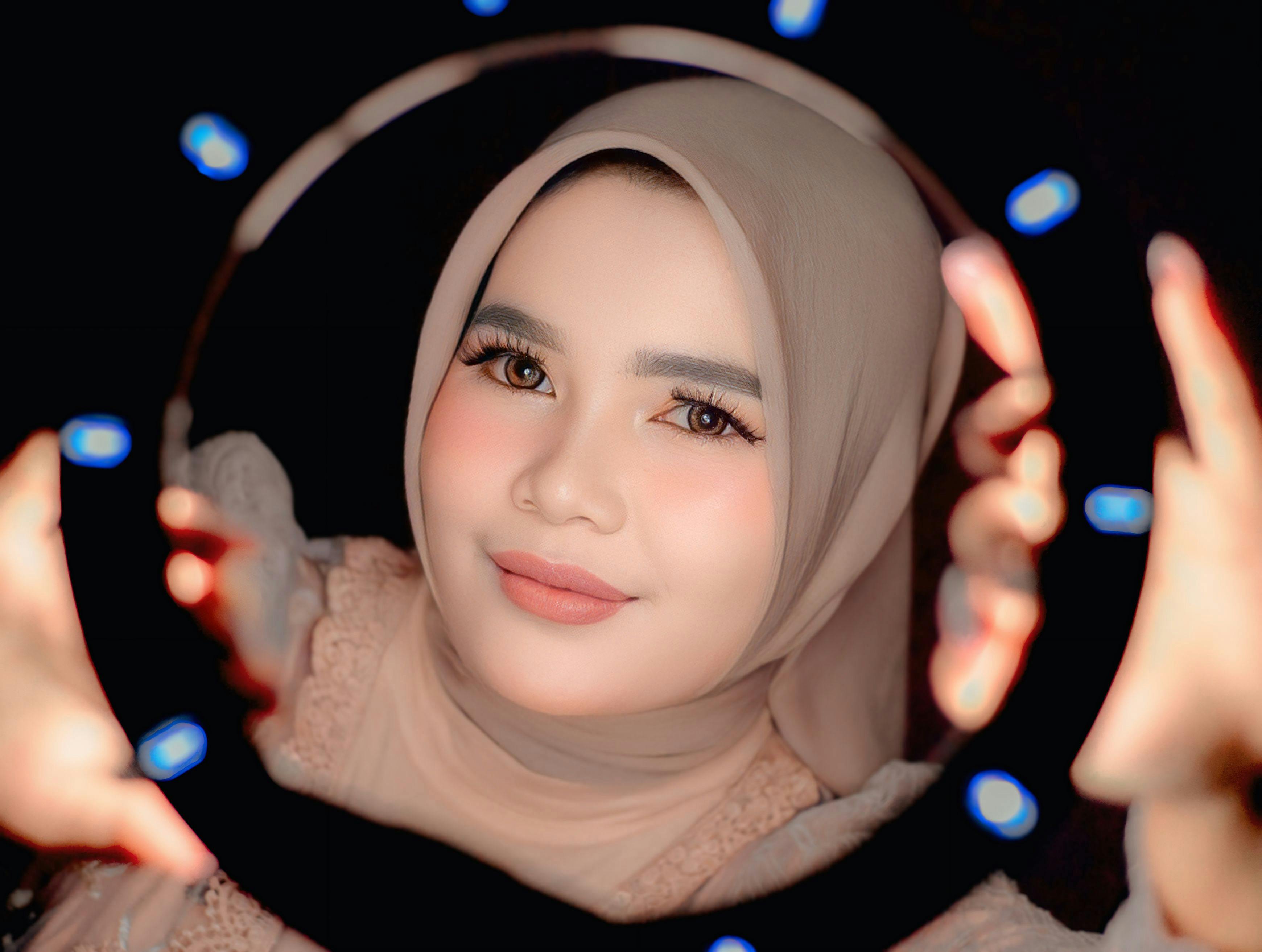 《北岸无声》海报：冷色海岸线